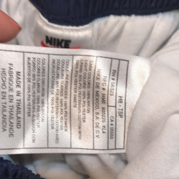 Vintage Nike dark blue windbreaker pants with swoosh on front leg size M 8-10 - Picture 12 of 12